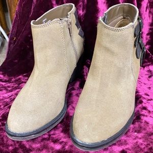 Coach and Four tan and brown ankle boots